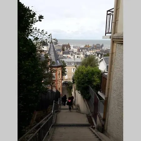 Cosy Et Terrasse-jardin Superbe Vue Appartement Trouville-sur-Mer