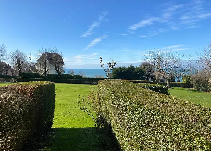 Cosy Et Terrasse-jardin Superbe Vue Appartement Trouville-sur-Mer